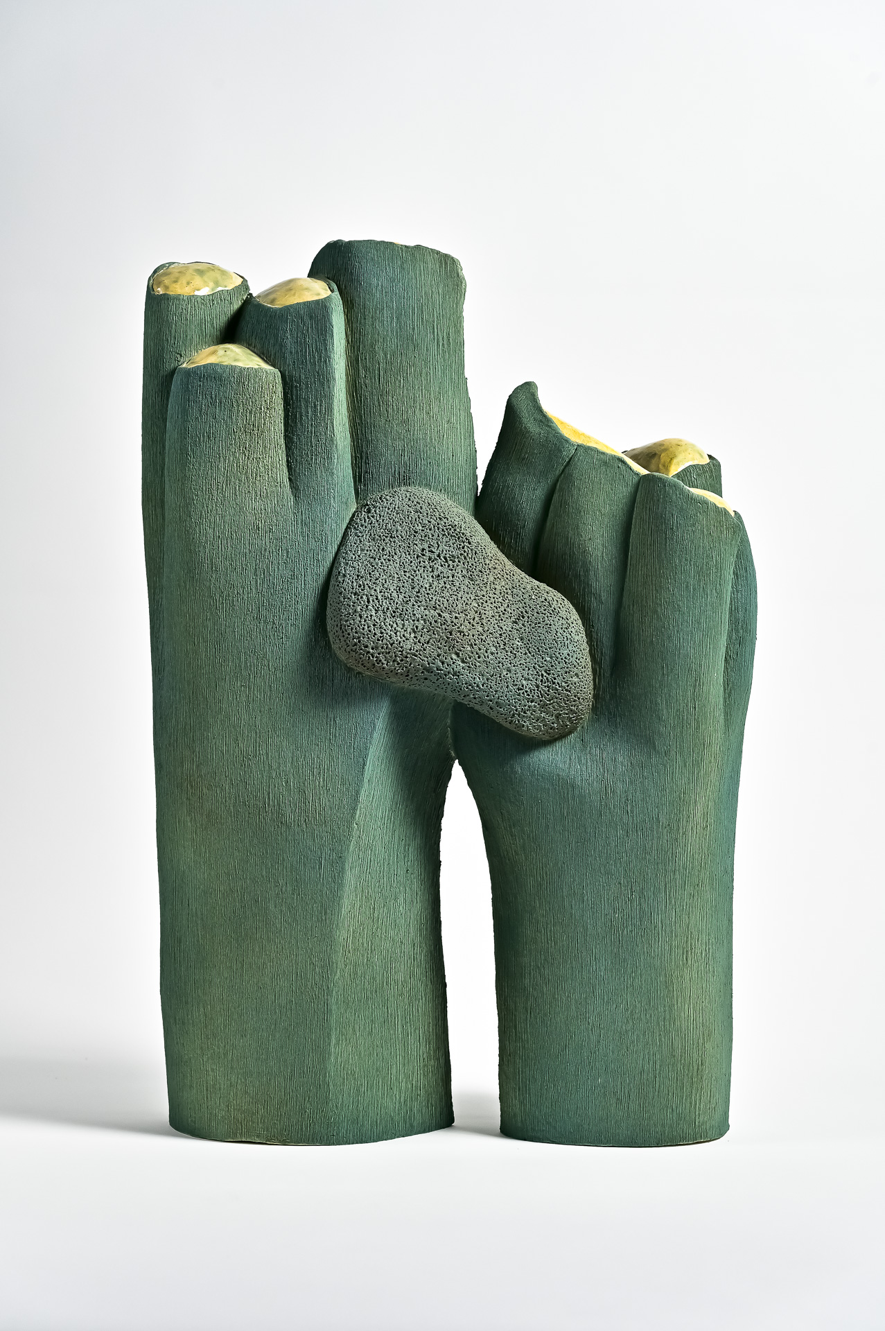 Faux-semblant n°9 - Grès - 33x17x49 cm - 2025 - Photo© Vincent Noclin